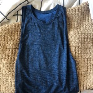 Women’s lululemon tank top